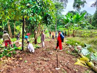 https://www.gardatipikornews.com/sinergitas-bhabinkamtibmas-polsek-sekongkang-dan-tni-gelar-bersih-pantai-gili-dua-sekongkang-bawah