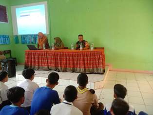 https://www.gardatipikornews.com/satbrimob-polda-kalbar-laksanakan-kegiatan-go-to-school-sma-mujahidin-pontianak