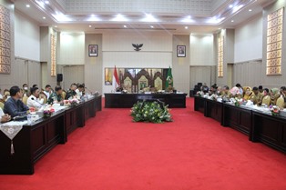 https://www.gardatipikornews.com/wakapolda-banten-beri-apresiasi-kinerja-saat-apel-pagi