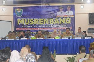 https://www.gardatipikornews.com/buka-forum-konsultasi-publik-rkpd-tahun-2024-bupati-ciamis-ajak-perangkat-daerah-tingkatkan-kinerja-dan-tuntaskan-target-pembangunan