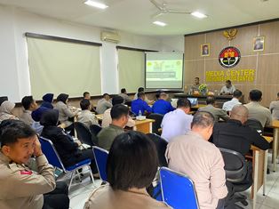https://www.gardatipikornews.com/kapolda-ntt-berikan-hadiah-kepada-siswa-sma-n1-kupang-yang-mampu-jawab-tantanganya