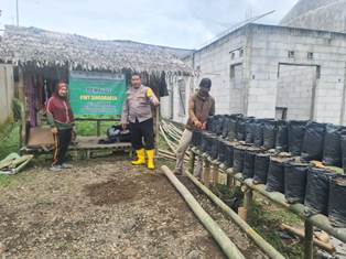 https://www.gardatipikornews.com/kapolres-tasikmalaya-kota-gelar-press-rilis-tewasnya-2-pemuda-akibat-tenggak-minuman-keras-oplosan