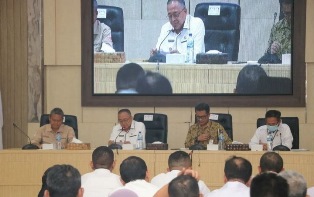 https://www.gardatipikornews.com/bupati-dan-sekda-mengikuti-rakor-inspektur-daerah-seluruh-indonesia-bersama-kemendagri