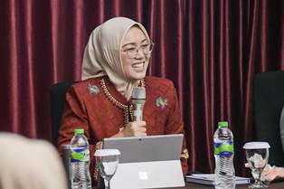 https://www.gardatipikornews.com/bupati-purwakarta-kukuhkan-ika-sebagai-dirkeu-pdam