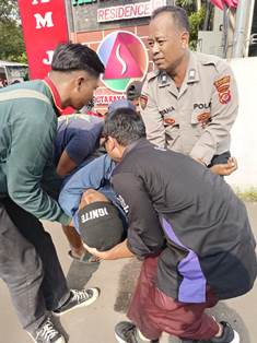 https://www.gardatipikornews.com/sinergitas-tni-polri-kapolsek-sukahaji-jalin-silaturahmi-bersama-yonif-321-galuh-taruna
