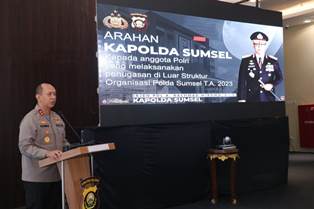 https://www.gardatipikornews.com/presiden-jokowi-tinjau-pusat-media-ktt-ke-42-asean