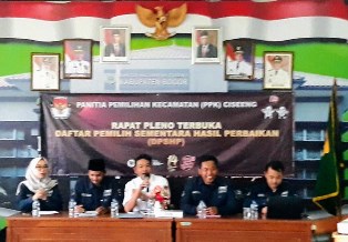 https://www.gardatipikornews.com/masyarakat-uedikan-berharap-aph-tindak-dengan-tegasterhadap-pt-lautan-gunung-mas-terkait-dugaan-air-limbah-berbaudan-lingkungan-yang-tercemari