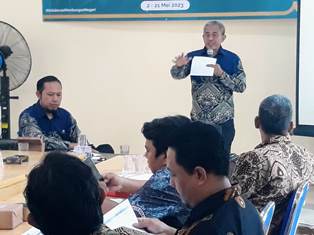 https://www.gardatipikornews.com/polres-loteng-lakukan-pengawalan-dan-pengamanan-pendaftaran-bacaleg-di-kpu