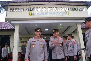 https://www.gardatipikornews.com/anggaran-proyek-pengaspalan-jalan-di-desa-warugede-diduga-melangar-uu-no-14-tahun-2008