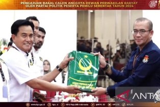 https://www.gardatipikornews.com/kompak-tni-polri-dan-warga-di-cisaat-kota-sukabumi-kerja-bakti-perbaiki-jalan-gang-rusak