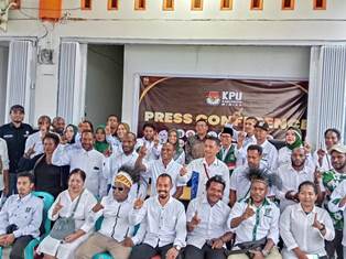 https://www.gardatipikornews.com/pks-daftar-bacaleg-diwarnai-wajah-baru-dan-mantan-politisi