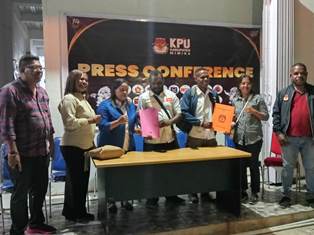 https://www.gardatipikornews.com/hj-laili-affidah-s-hum-mm-bacaleg-partai-psi-secara-resmi-daftar-ke-kpud-sidoarjo