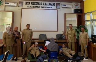 https://www.gardatipikornews.com/respon-cepat-anggota-polsek-gunungpuyuh-bantu-antar-warga-yang-sakit-ke-rsud-r-syamsudin-s-h