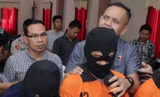 https://www.gardatipikornews.com/penyaluran-bantuan-sosial-tahap-ii-tahun-2023-oleh-kantor-pos-bogor-digelar-di-kecamatan-ciseeng