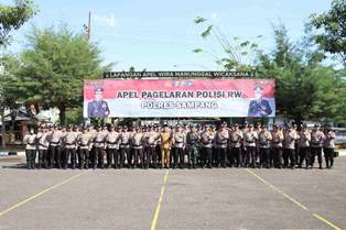 https://www.gardatipikornews.com/rd75-dua-oknum-polisi-polsek-cikarang-timur-diamankan-di-pmj-diduga-terkait-obat-terlarang-tramadol