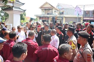 https://www.gardatipikornews.com/kabag-ops-polres-majalengka-pimpin-apel-konsolidasi-di-kejaksaan-negeri-kabupaten-majalengka