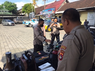 https://www.gardatipikornews.com/dit-polairud-polda-ntb-dapat-penghargaan-atas-kesuksesan-penyelamatan-kebakaran-kapal-mt-kristin
