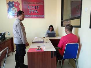 https://www.gardatipikornews.com/jumat-curhat-sat-lantas-polres-loteng-sambangi-sman-2-praya