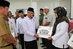 https://www.gardatipikornews.com/dit-polairud-polda-sumsel-pimpin-apel-pagi-dilapangan-mapolda-sumsel-km-4-palembang