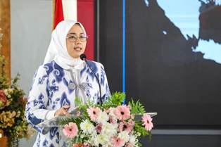 https://www.gardatipikornews.com/penyaluran-bantuan-pangan-beras-kepada-946-kpm-di-desa-karangmulya-jamanis-berlangsung-lancar