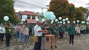 https://www.gardatipikornews.com/pemdes-bojonggaok-jamanis-salurkan-bantuan-pangan-beras-seberat-10-kilogram-dari-bulog