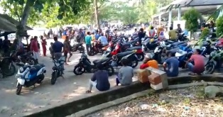 https://www.gardatipikornews.com/babinsa-desa-cogreg-ciptakan-keakraban-dengan-warga-desa-cogreg-kecamatan-parung-laksanakan-komsos
