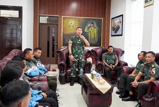 https://www.gardatipikornews.com/bantuan-cadangan-pangan-pemerintah-disalurkan-pt-pos-indonesia-di-pemerintah-desa-cogreg-kecamatan-parung
