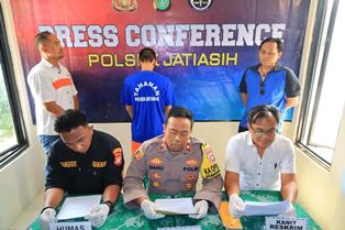 https://www.gardatipikornews.com/kompol-abudani-sh-berikan-arahan-anev-dan-evaluasi-satgas-omp-bidhumas-garda-terdepan-informasi-pengamanan-pilkada-humas-siap-lawan-hoaks