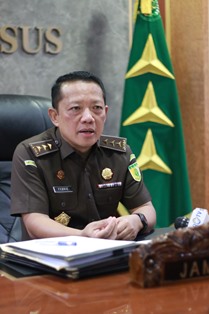 https://www.gardatipikornews.com/budi-azhar-tegaskan-para-kader-dan-pemilih-davil-v-untuk-memenangkan-calon-bupati-nomer-urut-2-asep-japar-andreas-aa-no-2