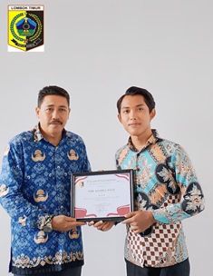 https://www.gardatipikornews.com/babinsa-koramil-temayang-bojonegoro-bantu-perbaiki-rumah-warga-desa-ngujung