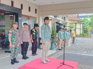https://www.gardatipikornews.com/pelaku-pengedar-rokok-ilegal-di-sultra-tak-kunjung-ditangkap-mabes-polri-kpk-ri-dan-kejagung-diminta-ambil-alih