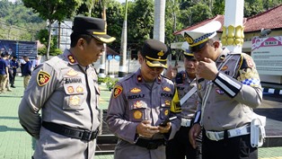 https://www.gardatipikornews.com/peduli-pendidikan-polresta-mataram-berikan-penyuluhan-di-smp-dwijendra-mataram