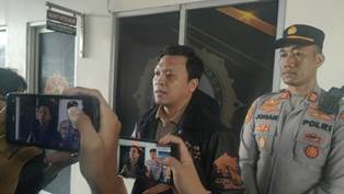 https://www.gardatipikornews.com/10-pemerintah-desa-se-kecamatan-ciseeng-mendapat-motor-dinas-dari-pemerintah-kabupaten-bogor