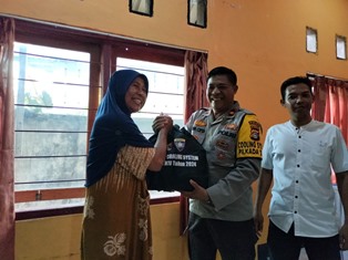https://www.gardatipikornews.com/ratusan-anggota-laskar-merah-putih-provinsi-sumsel-berkomitmen-siap-mensukseskan-pemilukada-serentak-tahun-2024-di-prov-sumsel-yang-aman-damai-dan-kondusif