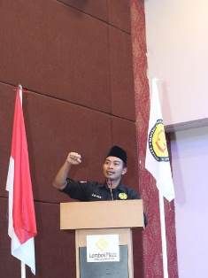 https://www.gardatipikornews.com/parkir-gratis-untuk-pelajar-dan-mahasiswa-umkm-masyarakat-kecil-dilarang-ada-juru-parkir