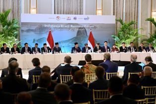 https://www.gardatipikornews.com/presiden-prabowo-tegaskan-komitmen-indonesia-terhadap-perubahan-iklim-dan-energi-terbarukan