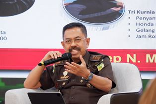 https://www.gardatipikornews.com/kepala-bpsdm-kemendagri-tekankan-pentingnya-kesiapsiagaan-petugas-damkar-dalam-bekerja