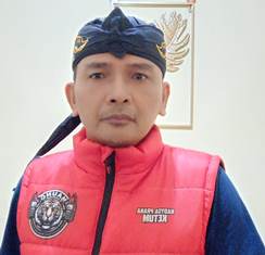 https://www.gardatipikornews.com/kompak-babinsa-koramil-kanor-bojonegoro-dan-warga-tambahrejo-cor-dek-lantai-2-gedung-mi-islamiyah