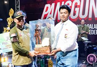 https://www.gardatipikornews.com/maung-prihatin-tindakan-pengancaman-dan-penganiayaaan-terhadap-wartawan-di-kalbar