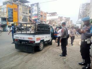https://www.gardatipikornews.com/menindak-lanjuti-pemberitaan-yang-sedang-ramai-dimedia-sosial-sampai-saat-ini-kabid-psda-dan-kadis-dinas-pu-pr-psda-kota-palembang-belum-bisa-memberikan-penjelasan-tentang-adanya-oknum-anggota-yang