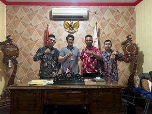 https://www.gardatipikornews.com/tim-pemenangan-asri-ludin-lom-lom-deklarasi-kemenanganpartai-pendukung-akan-lakukan-pengawasan-ketat-di-pss-dan-psl