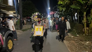 https://www.gardatipikornews.com/sukses-pelaksanaan-event-vespa-lombok-timur-sekaligus-pengukuhan-pengurus-baru-papalotim