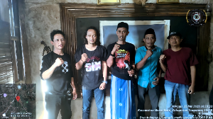 https://www.gardatipikornews.com/petahana-asep-sunarya-kembali-dipercaya-warga-rw-06-desa-cogreg-kecamatan-parung-dengan-meraih-suara-terbanyak-dari-kompetitornya