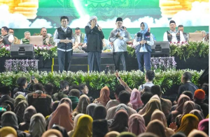 https://www.gardatipikornews.com/revitalisasi-smpn-2-rajapolah-jadi-sorotan-diduga-pekerja-abaikan-apd-dan-pos-keamanan-disulap-jadi-resikeet