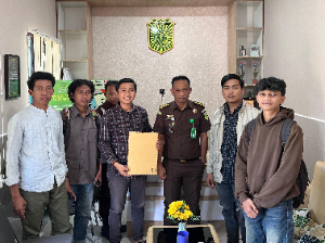 https://www.gardatipikornews.com/ketika-dana-desa-dijarah-pj-sultra-desak-kejati-sultra-penegak-hukum-jangan-jadi-penonton