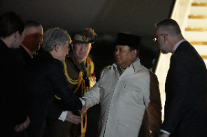 https://www.gardatipikornews.com/mahasiswa-doktoral-di-australia-sebut-kedatangan-prabowo-bawa-harapan-baru-bagi-pendidikan-dan-diplomasi