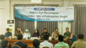 https://www.gardatipikornews.com/banpang-th-2025-disalurkan-pemdes-kuripan-dimonitor-camat-ciseeng-subhi-sh-msi-dan-kades-siti-aswat-narulita-berjalan-tanpa-kendala