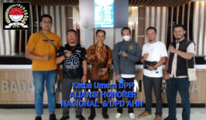 https://www.gardatipikornews.com/east-indonesia-malacca-project-institute-akan-laporkan-pt-brantas-dan-cv-project-lima-belas-ke-kejati-sultra-terkait-dugaan-proyek-irigasi-apbn-rp600-juta-di-desa-puroe-konsel