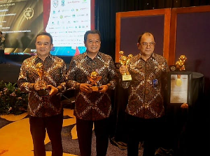 https://www.gardatipikornews.com/dikeluhkan-warga-transisi-skck-online-di-wilayah-bekasi-dinilai-masih-terkendala-masalah-teknis