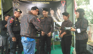 https://www.gardatipikornews.com/sosok-kebal-hukum-di-gunung-dahu-bogor-punya-pengolahan-emas-ilegal-hingga-rumah-mewah-di-laham-hutan-desa
